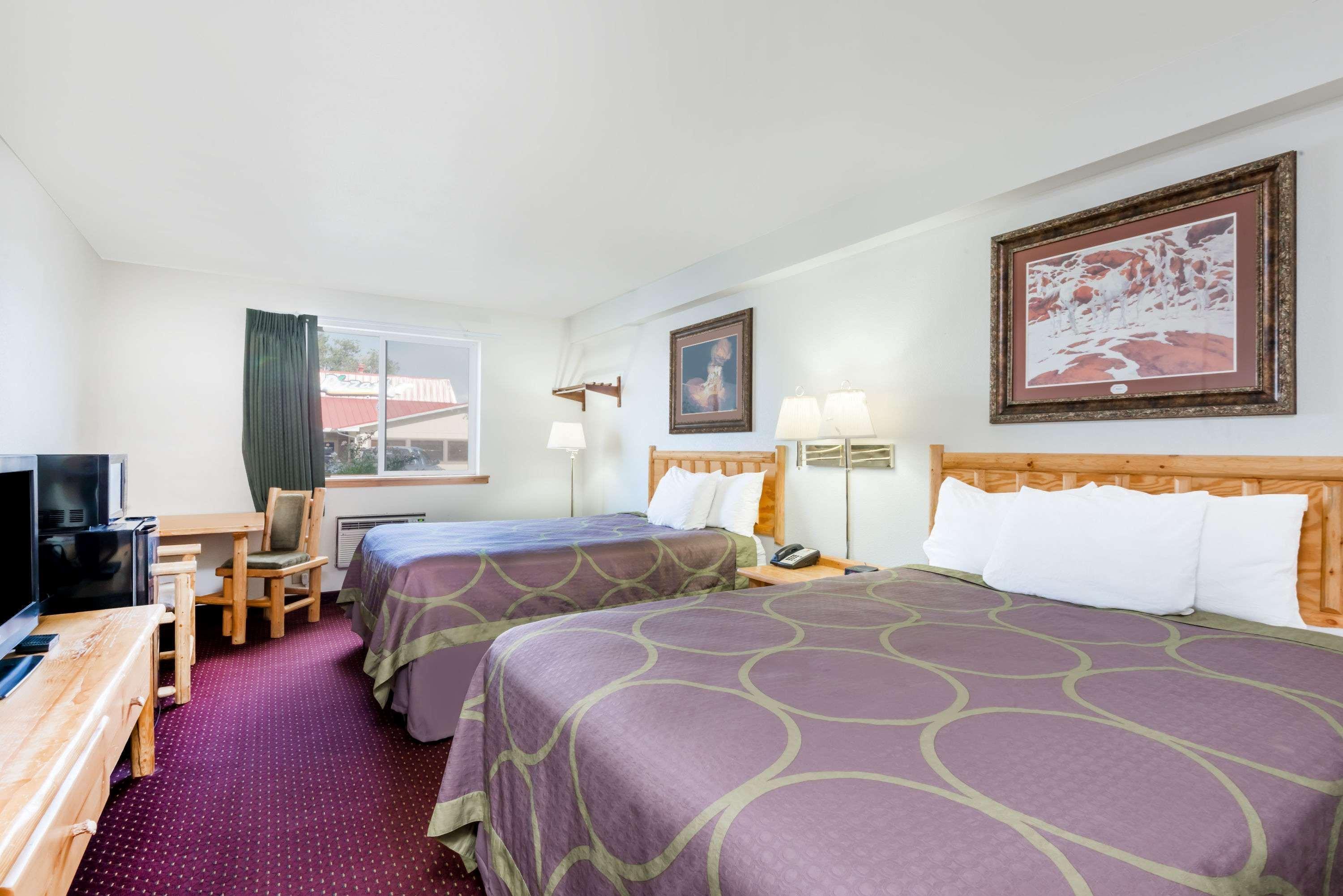 Hotel Super 8 By Wyndham Powell Esterno foto