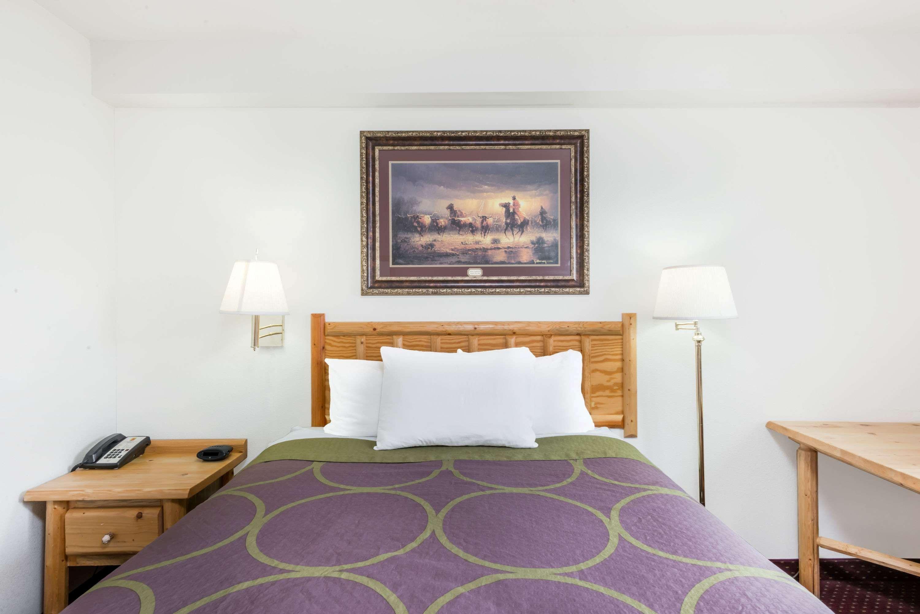 Hotel Super 8 By Wyndham Powell Esterno foto